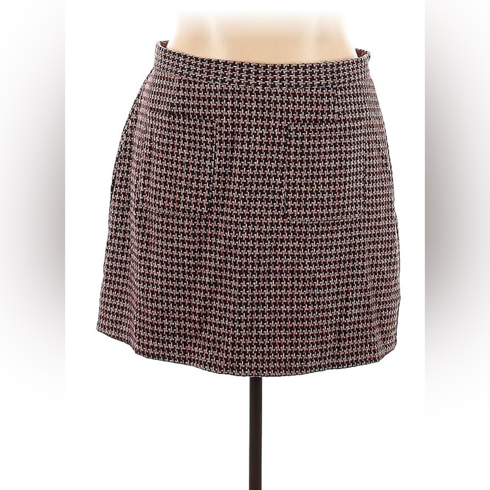 Perfect for fall mini skirt 🍁🍂